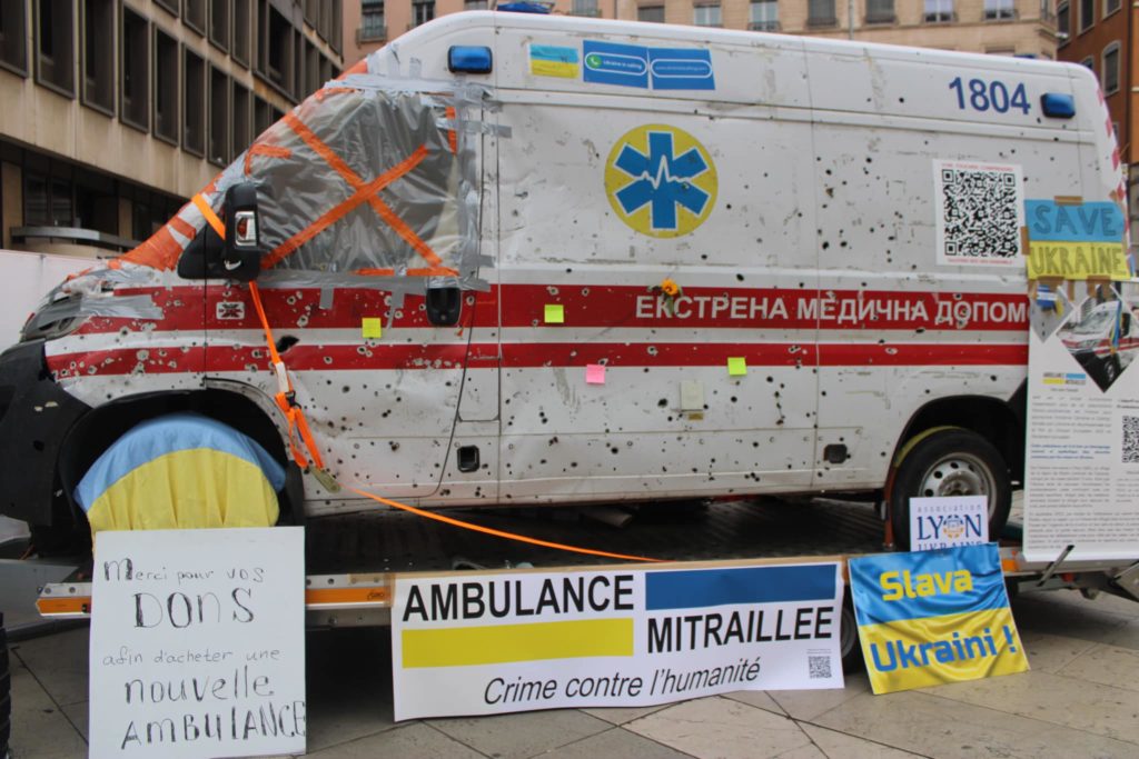 ambulance mitraillée à nantes